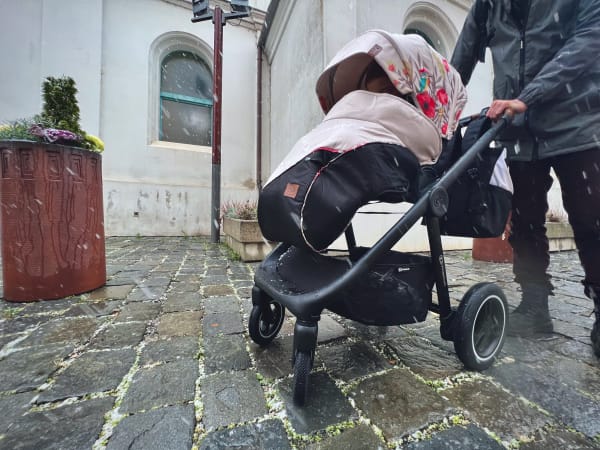 Enten Comorama temperatuur Kinderkraft Everyday: a BIG, award-winning helper. An in-depth expert  stroller review | Strollberry expert reviews & news